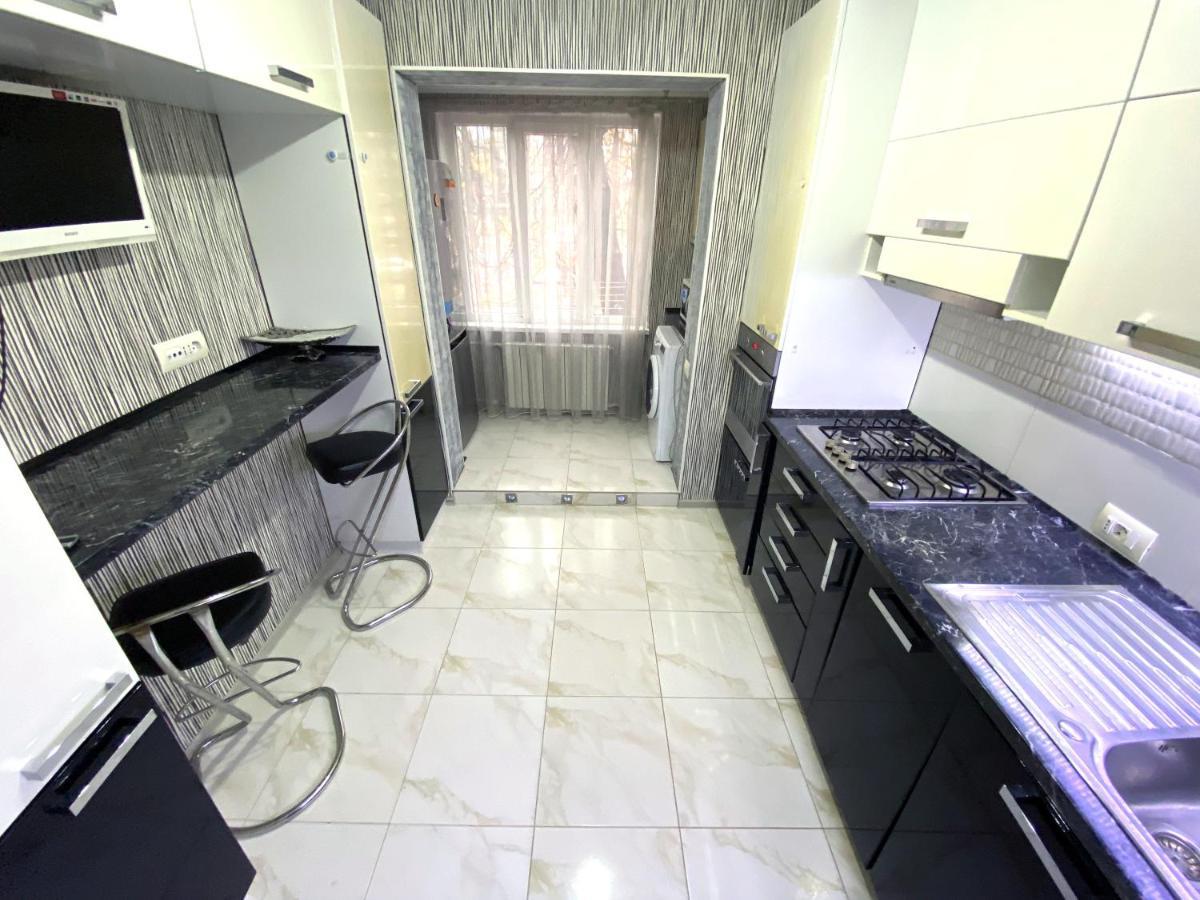 Bright Luxury Apartment Near Center Chisinau Ngoại thất bức ảnh